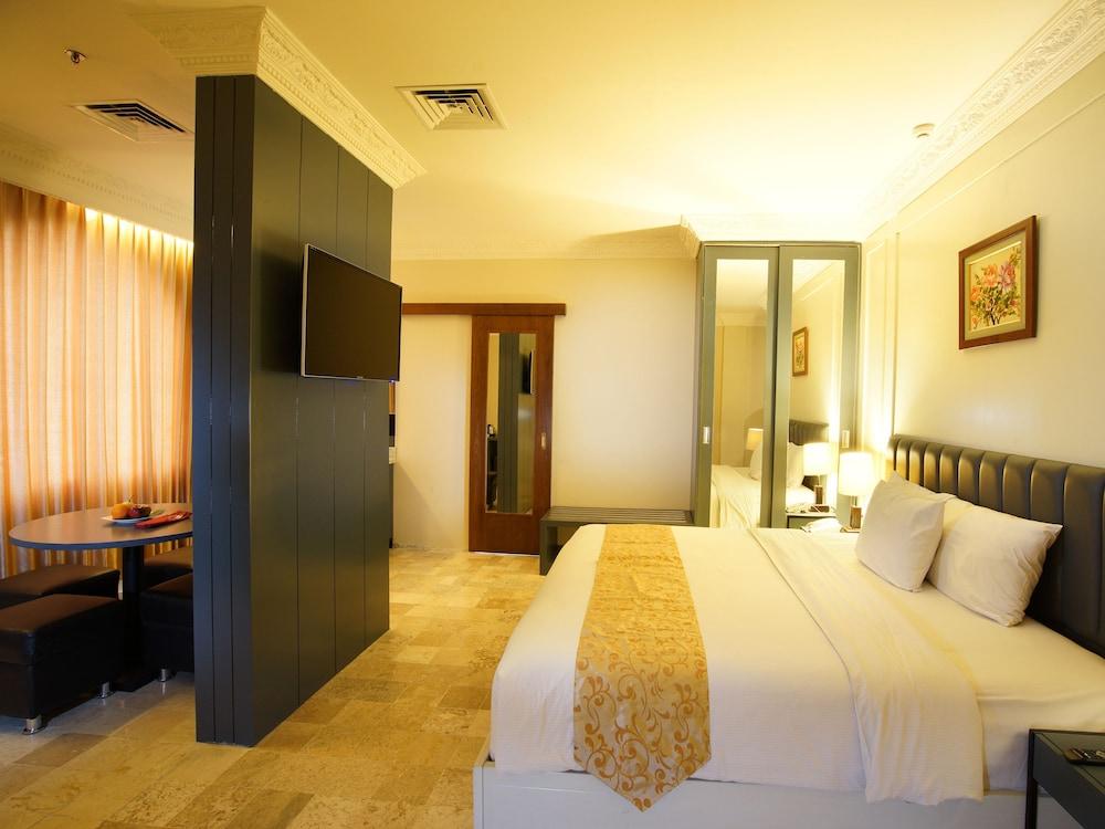 D'Salvatore Boutique Hotel Yogyakarta Maguwo Ngoại thất bức ảnh