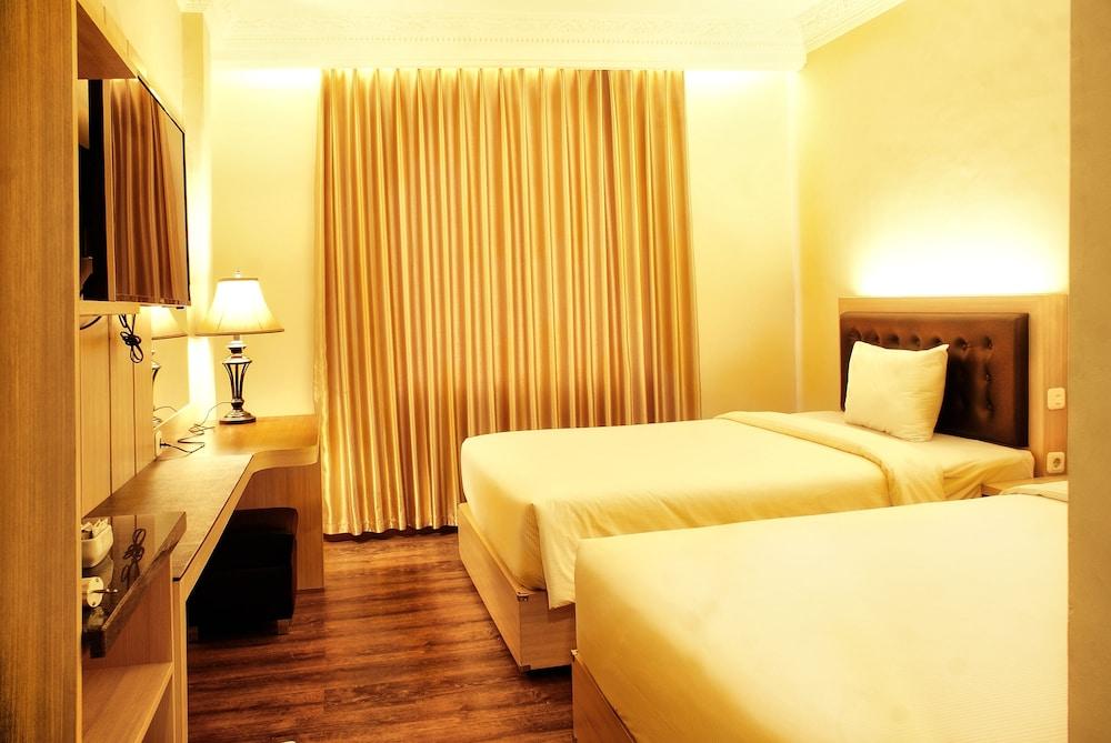 D'Salvatore Boutique Hotel Yogyakarta Maguwo Ngoại thất bức ảnh