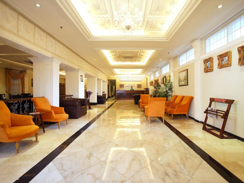 D'Salvatore Boutique Hotel Yogyakarta Maguwo Ngoại thất bức ảnh